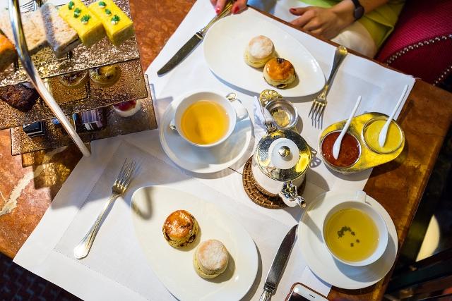Thé dans l'aprés-mid à Londres